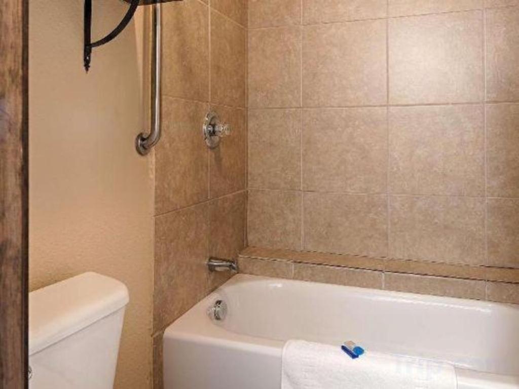 Best Western George West Executive Inn מראה חיצוני תמונה