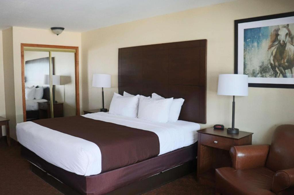 Best Western George West Executive Inn מראה חיצוני תמונה